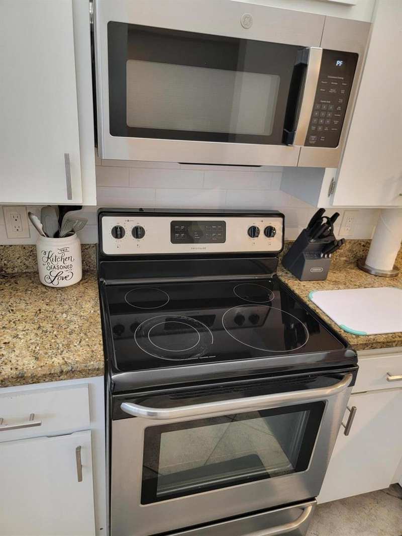 3540 Whitehall Drive # 106, West Palm Beach FL 33401