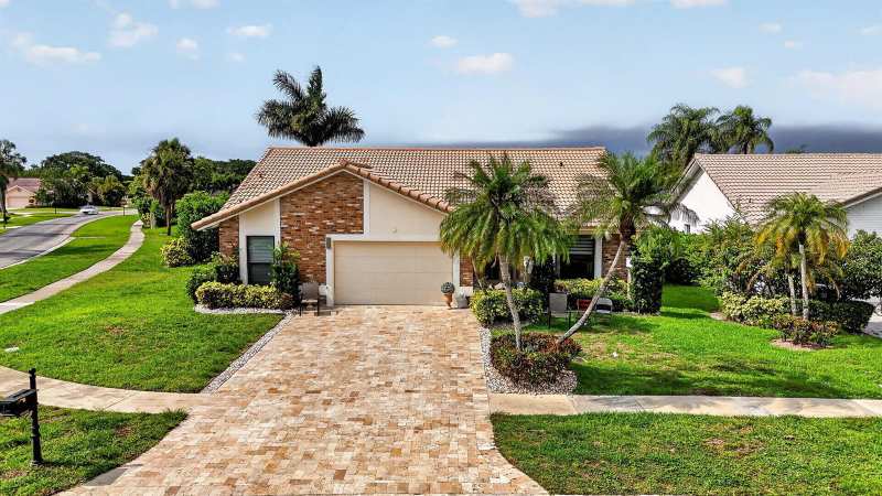 10065 Camelback Lane, Boca Raton FL 33498