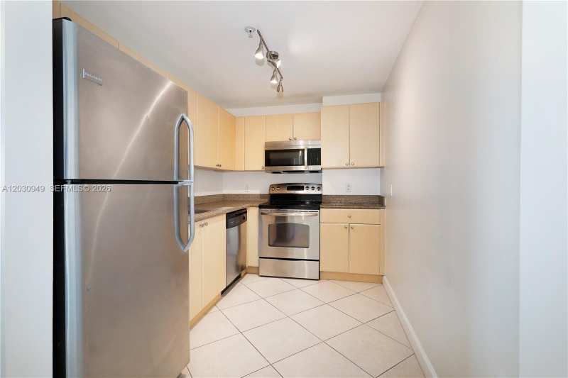 2280 SW 32nd Ave # 605, Miami FL 33145
