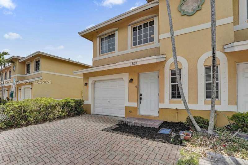 1363 Avon Ln, North Lauderdale FL 33068