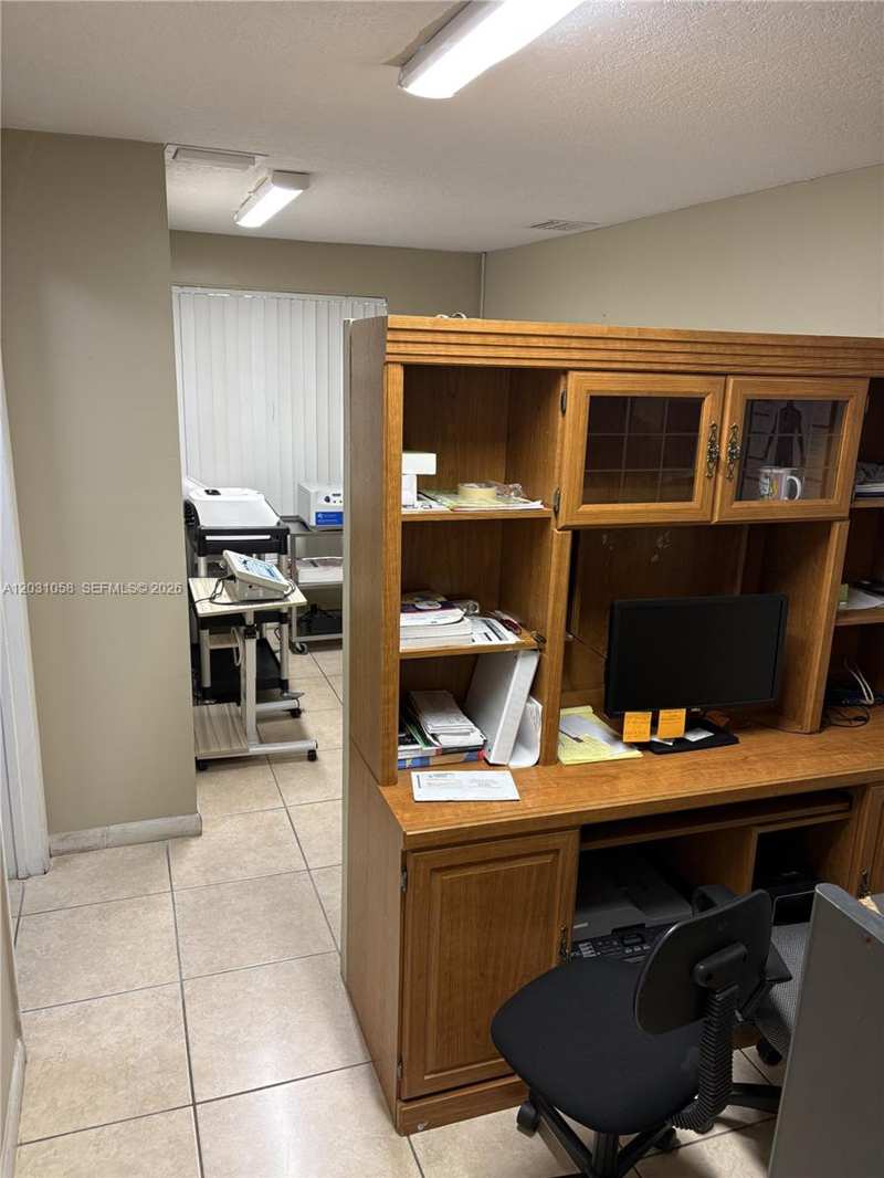 1750 W 39th Pl # 1007, Hialeah FL 33012