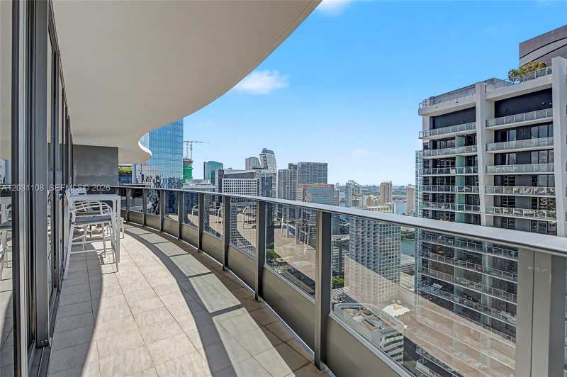 1000 Brickell Plz # 4609, Miami FL 33131