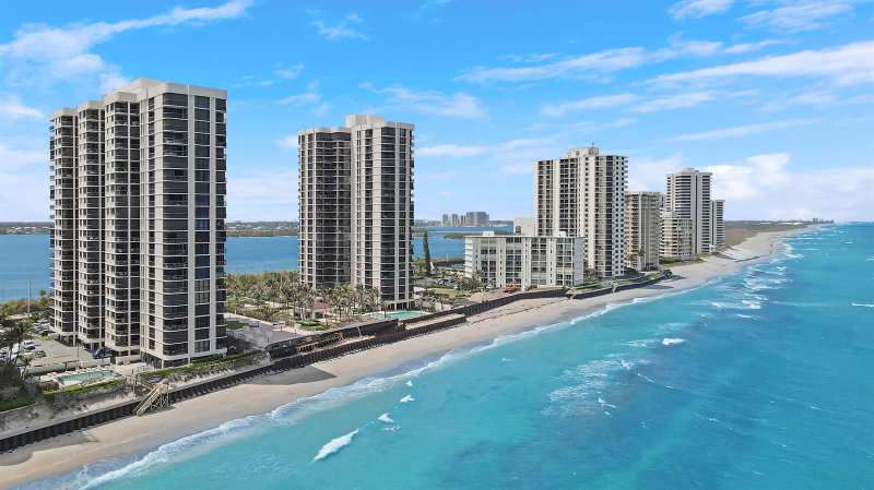 5380 N Ocean Drive # 22j, Singer Island FL 33404