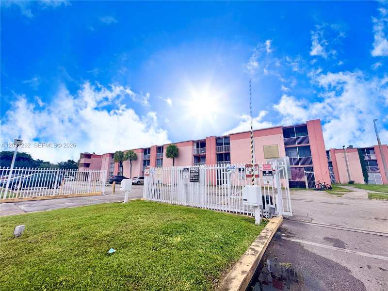 19751 SW 114th Ave # 349, Miami FL 33157