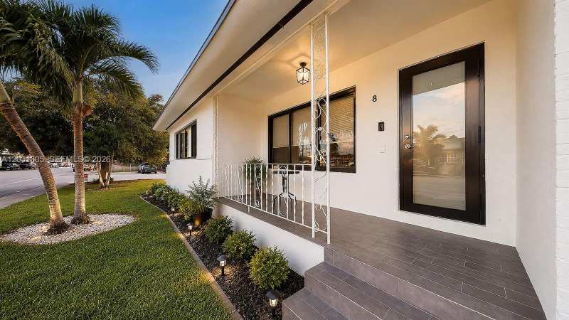 101 W 11th St # 8, Hialeah FL 33010