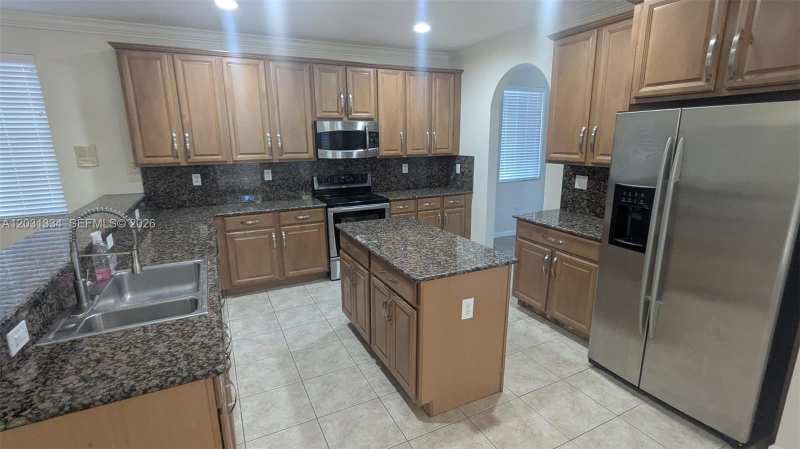27424 SW 140th Ave, Homestead FL 33032