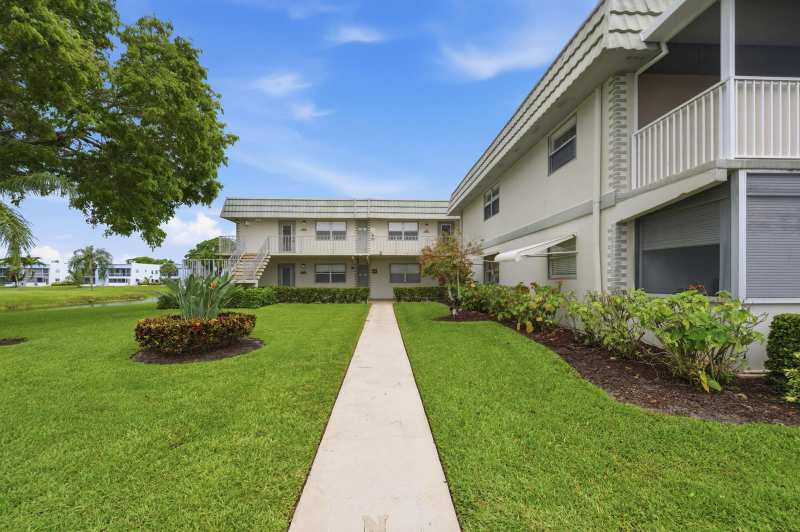 670 Monaco N, Delray Beach FL 33446
