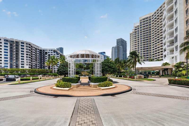 848 Brickell Key Dr # 3402, Miami FL 33131