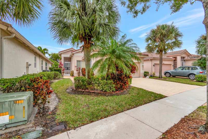 9635 Sandpiper Shores Way, West Palm Beach FL 33411