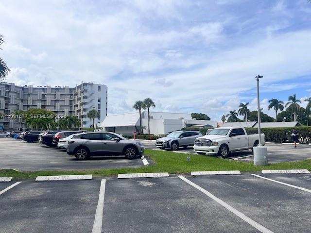 3475 N Country Club Dr # 204, Aventura FL 33180
