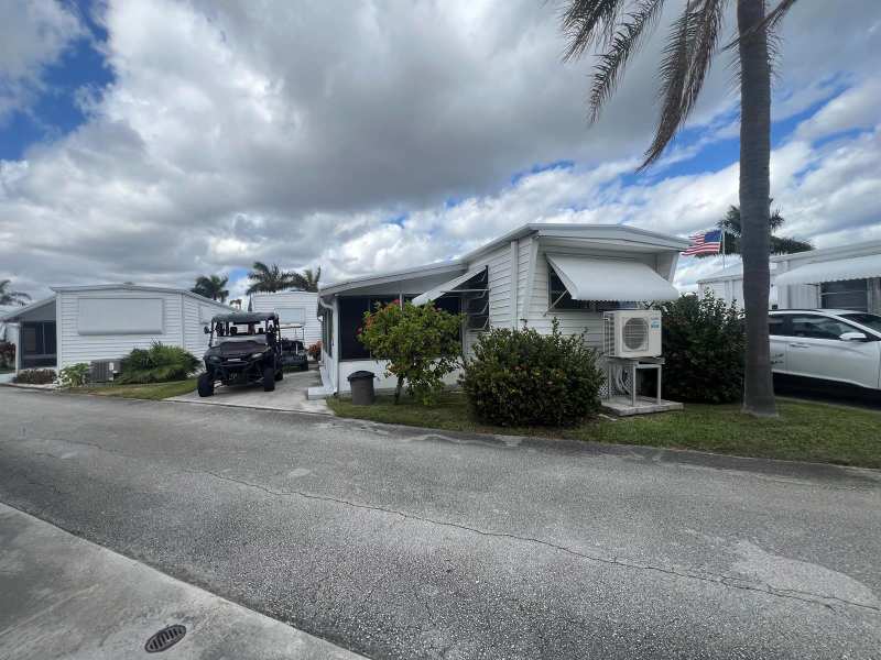 209 Eagle Drive E, Briny Breezes FL 33435