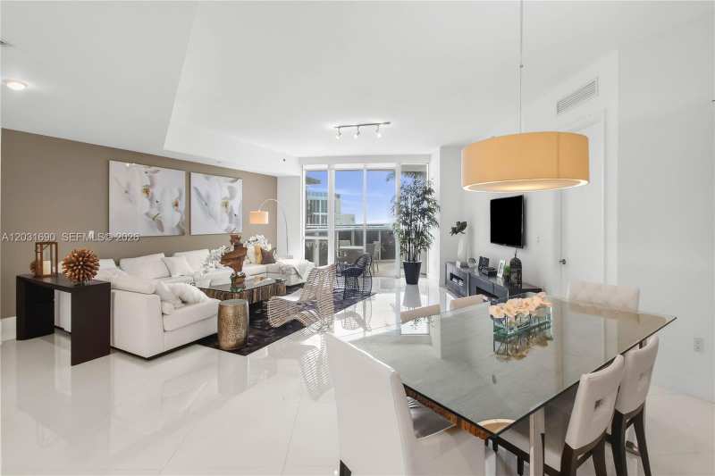 15811 Collins Ave # 403, Sunny Isles Beach FL 33160