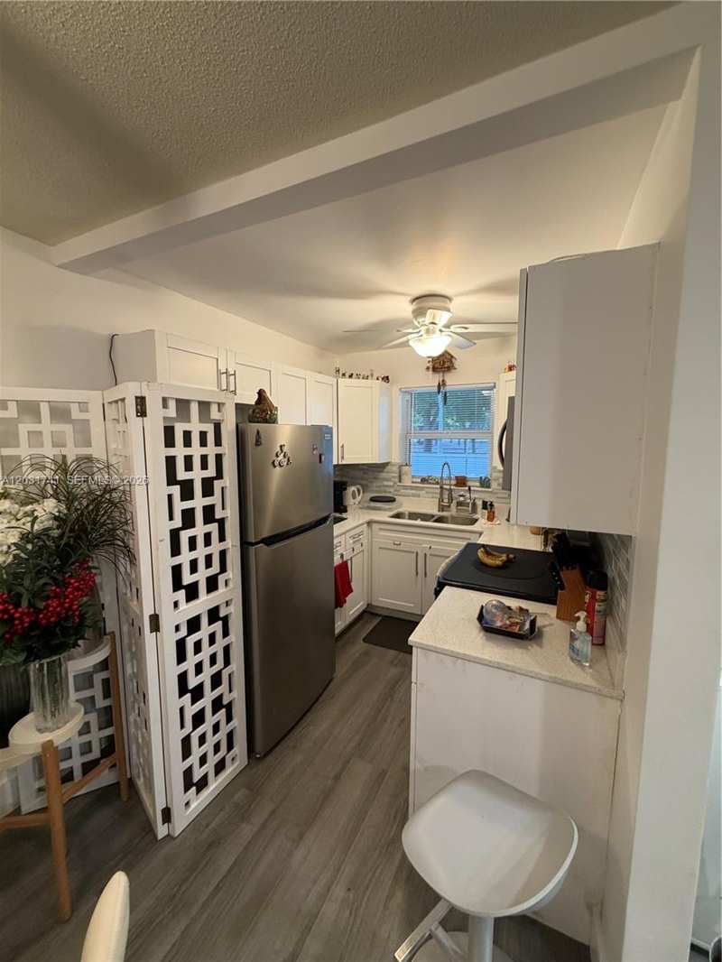3500 Harrison # 4, Hollywood FL 33021