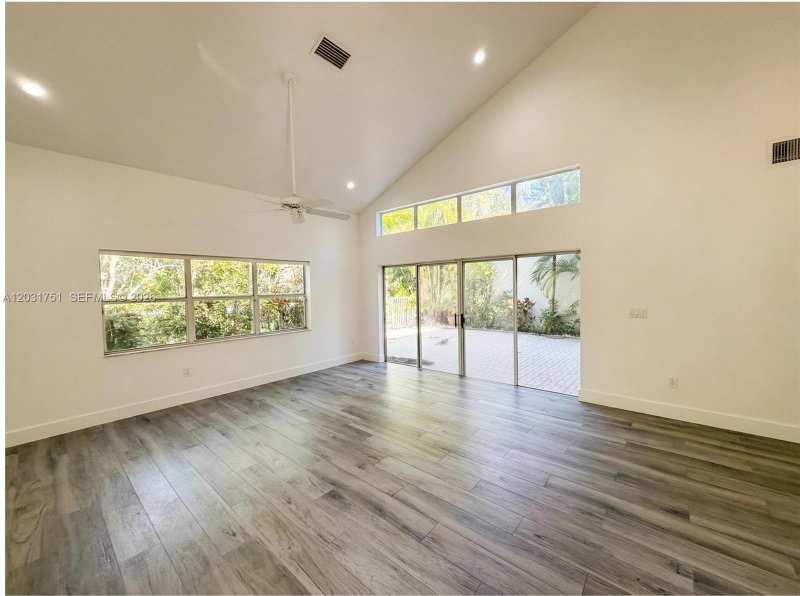 1145 W Lake St # 0, Hollywood FL 33019