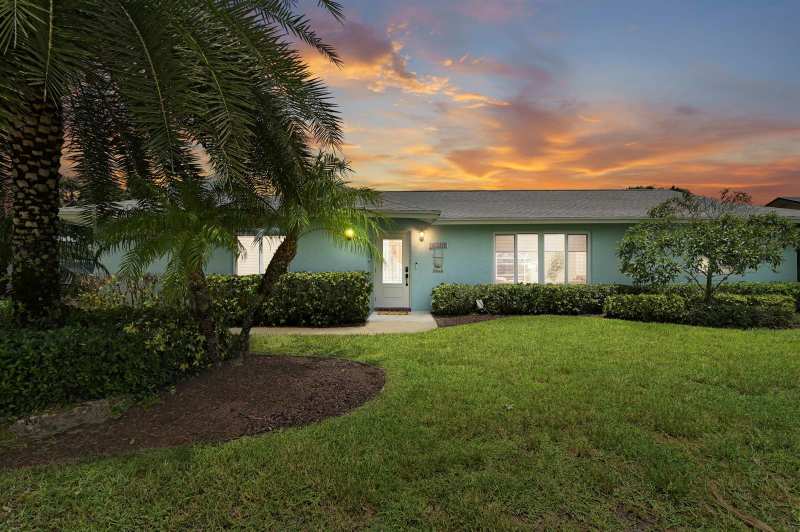 11249 Pine Valley Drive, Wellington FL 33414