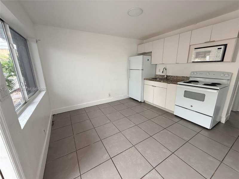 7824 NW 5th Ct # 7, Miami FL 33150