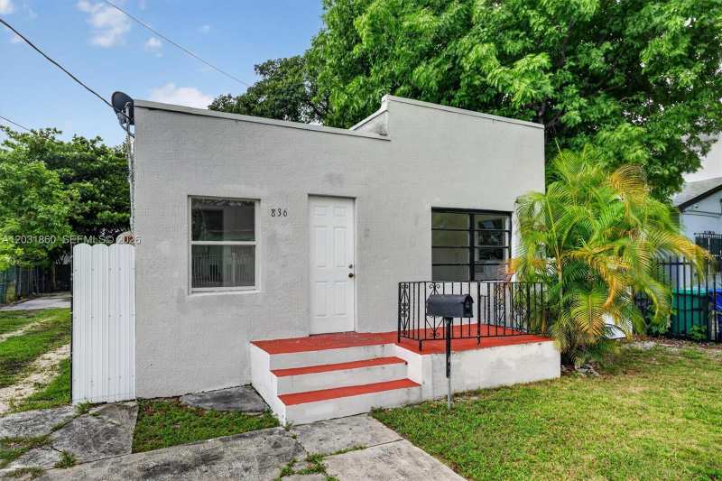 836 NW 29th Ter, Miami FL 33127
