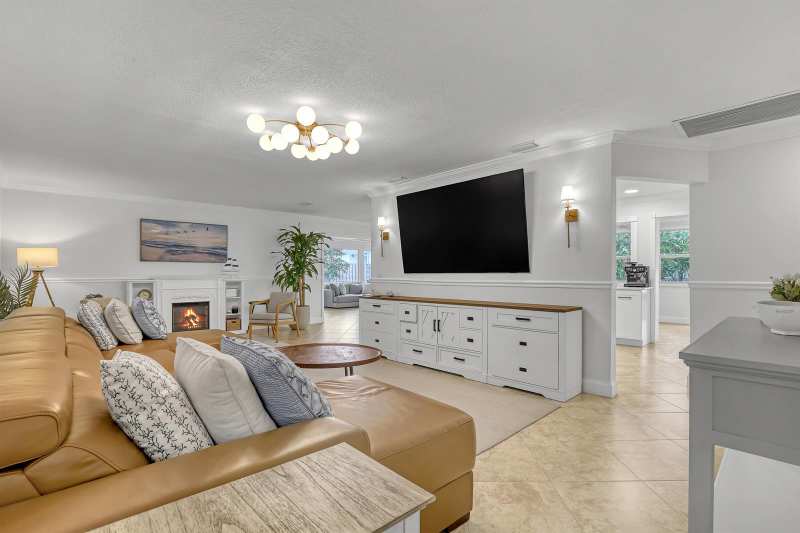 561 Anchorage Drive, North Palm Beach FL 33408