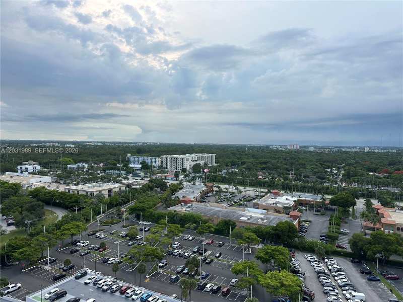 18051 Biscayne Blvd, Aventura FL 33160