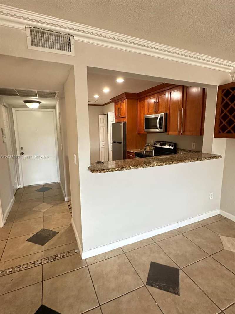 851 NE 207th Ter # 202, Miami FL 33179