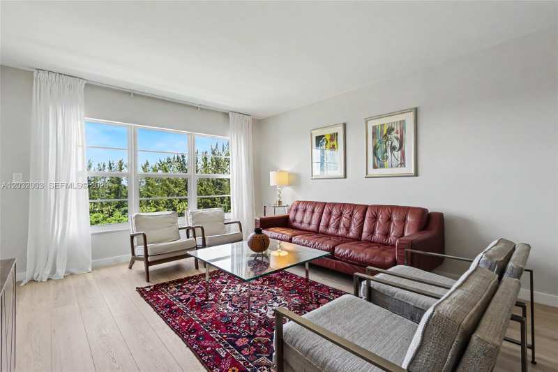 3150 N Palm Aire Dr # 705, Pompano Beach FL 33069