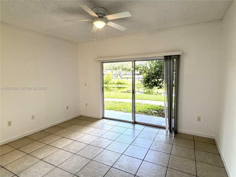 1701 NW 96th Ter # 1J, Pembroke Pines FL 33024