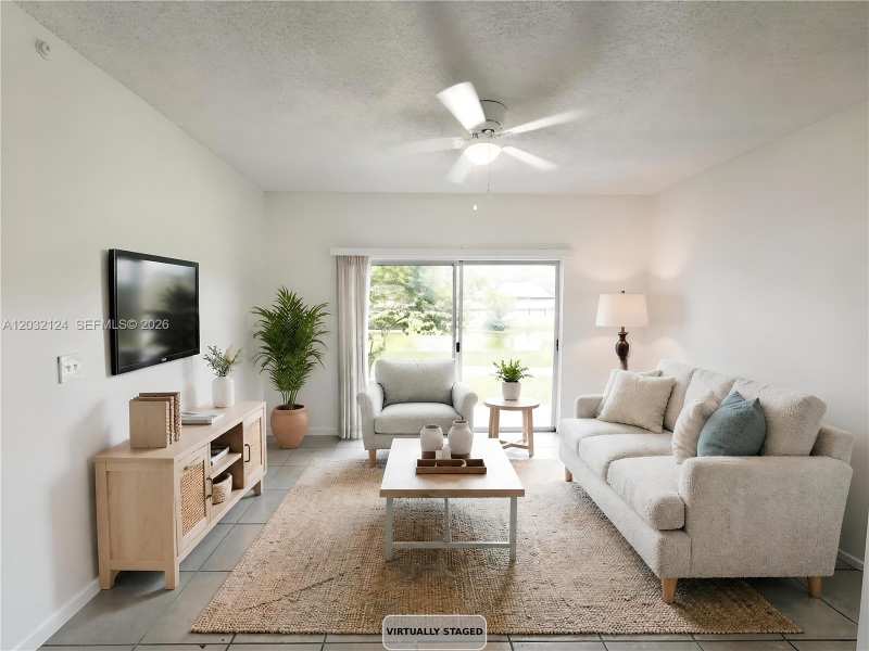 1701 NW 96th Ter # 1J, Pembroke Pines FL 33024