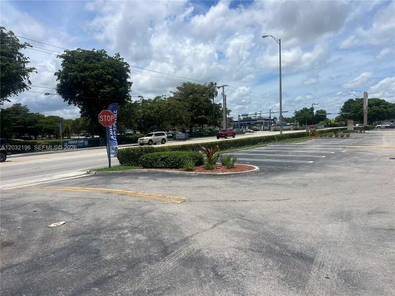 SW 107th Ave, Miami FL 33173