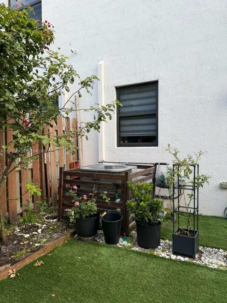 20731 NE 7th Pl # 20731, Miami FL 33179