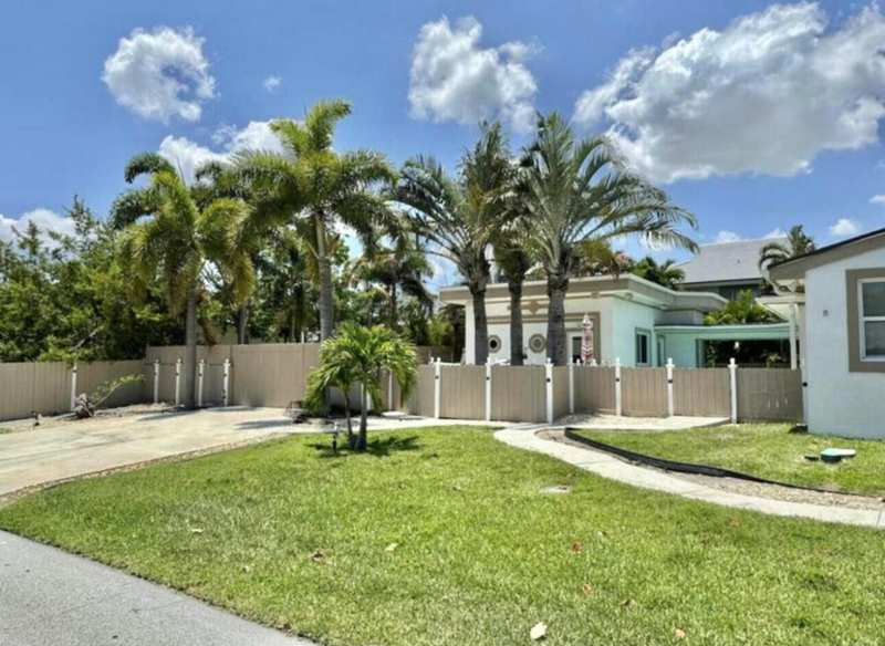 698 Forsyth Street # 2, Boca Raton FL 33487