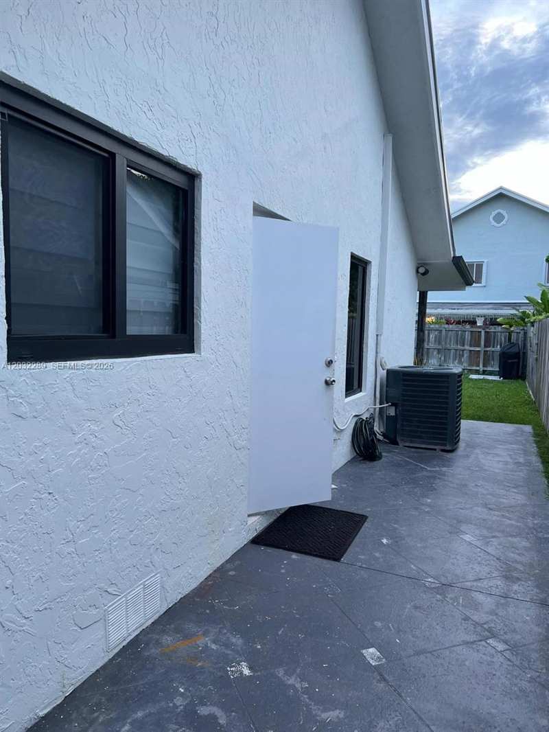 10822 SW 142nd Ct, Miami FL 33186