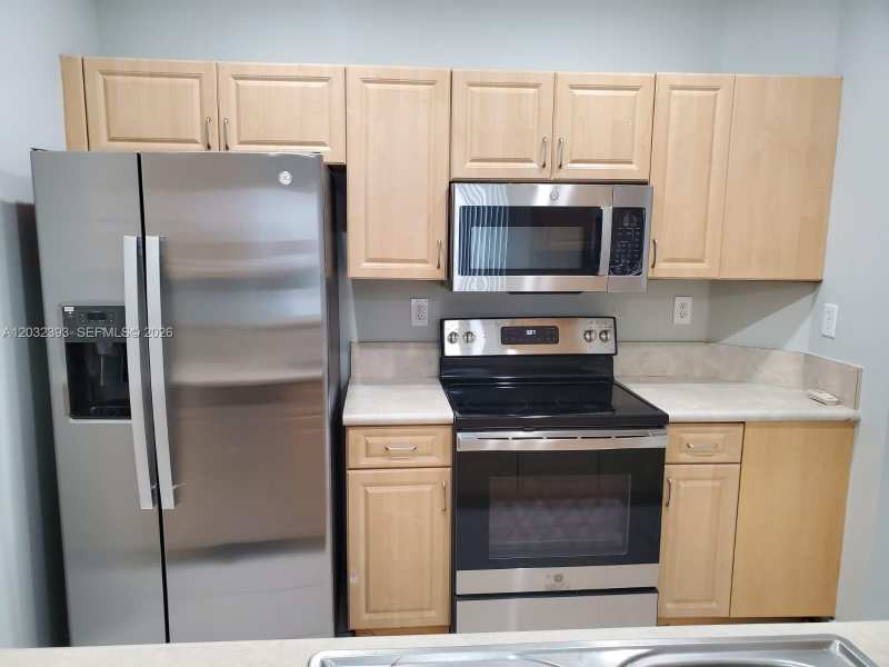 2242 NE 42nd Cir, Homestead FL 33033