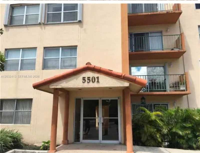 5501 NW 7th St # E408, Miami FL 33126