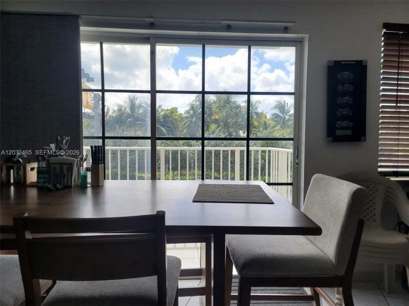 2600 Collins Ave # 201, Miami Beach FL 33140