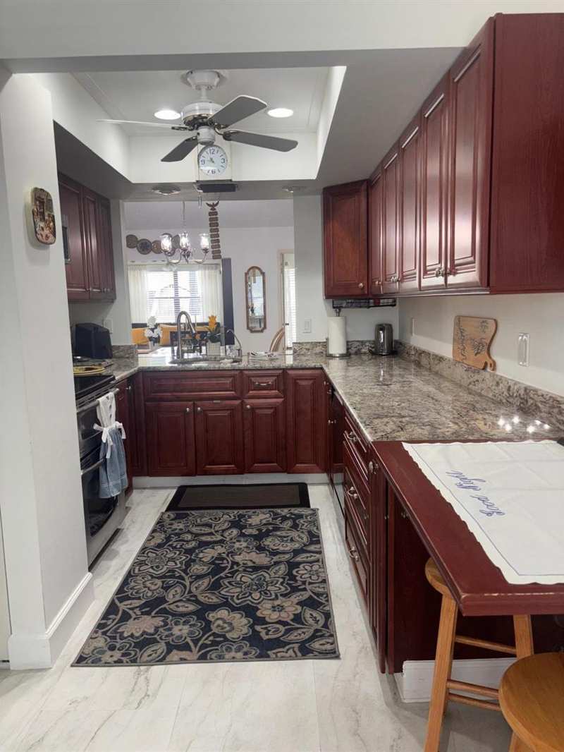6285 Tall Cypress Circle, FL 33463