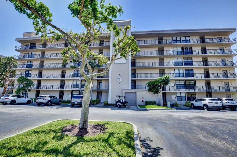 9 Royal Palm Way # 403, Boca Raton FL 33432