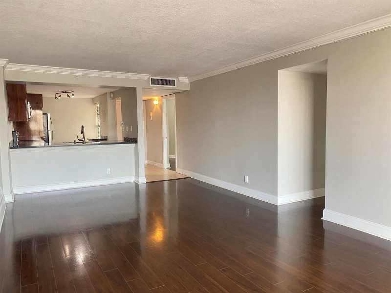 9 Royal Palm Way # 403, Boca Raton FL 33432