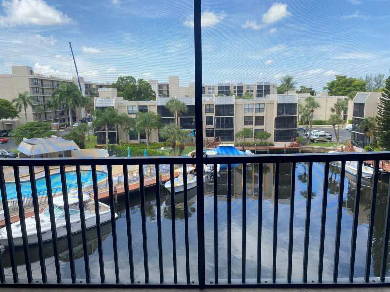 9 Royal Palm Way # 403, Boca Raton FL 33432