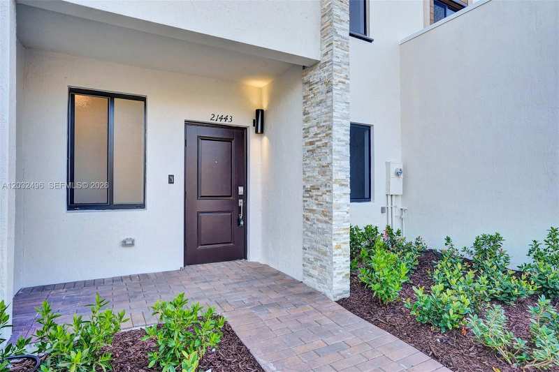 2542 SE 29th St # 2542, Homestead FL 33035
