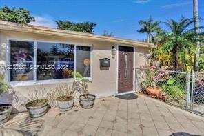 2199 NE 182nd St # 1, North Miami Beach FL 33162