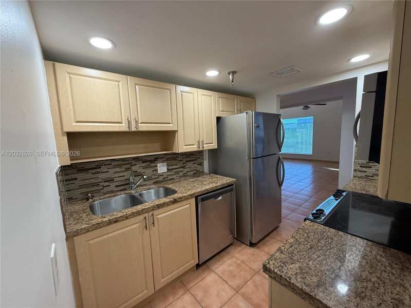 10641 SW 108 AVE # 3I, Miami FL 33176