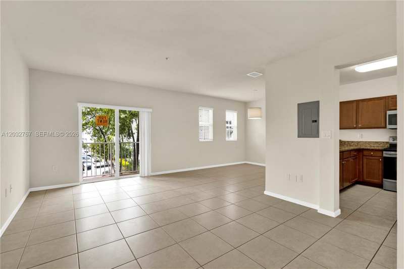 8620 NW 97th Ave # 213, Doral FL 33178