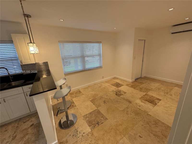 901 SE 2nd Ct # 3, Fort Lauderdale FL 33301