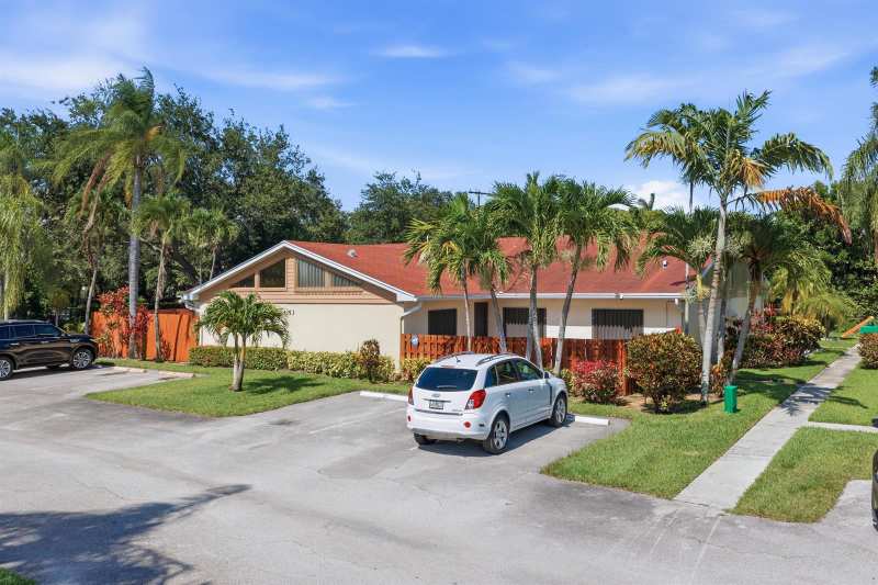 4353 Woodstock Drive # B, West Palm Beach FL 33409
