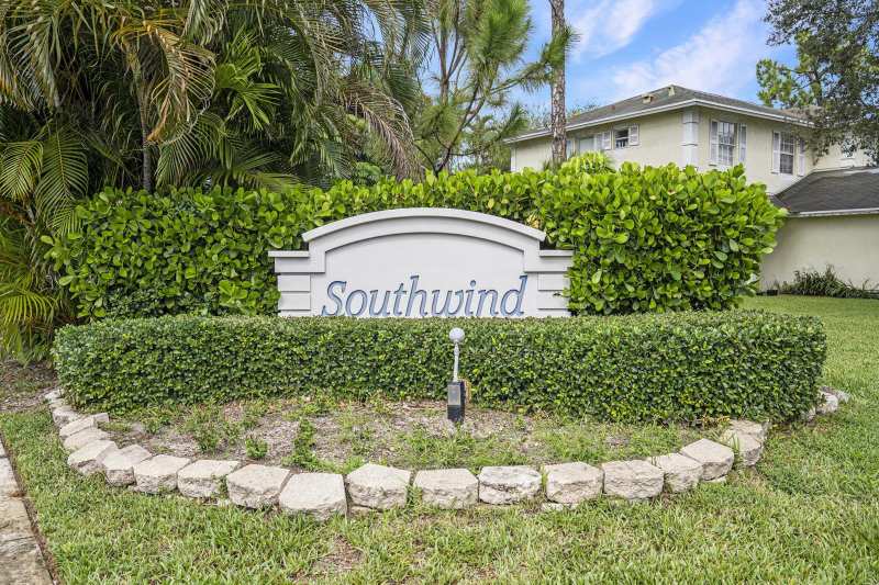130 Baldwin Boulevard, FL 33463