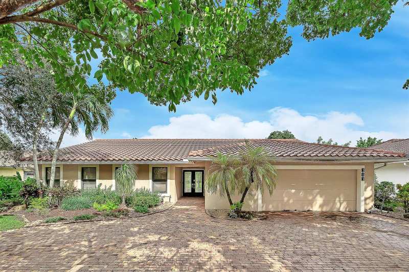 303 NW 105th Terrace, Coral Springs FL 33071