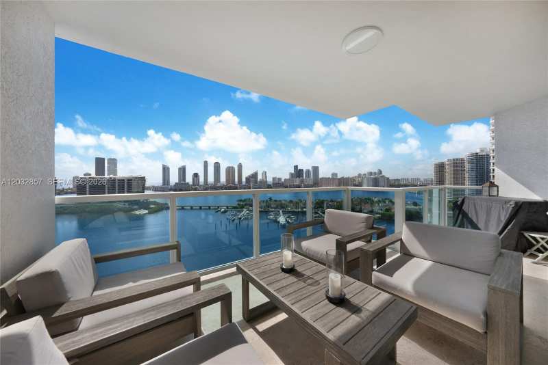 3201 NE 183rd St # 1806, Aventura FL 33160