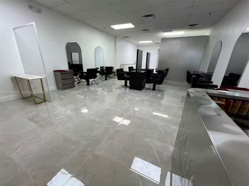 Stirling Rd, Davie FL 33314