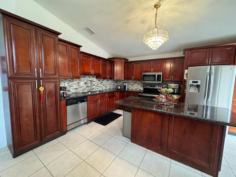 5076 Nautica Lake Circle, FL 33463