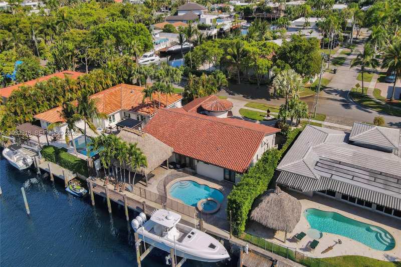 2075 Ixora Rd # 0, North Miami FL 33181